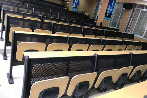 階梯教室座椅質量為什么離不開保養維護